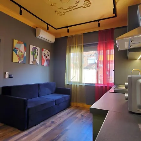 Helga's Sunset アパート *