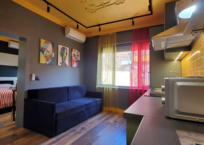 Helga's Sunset アパート *