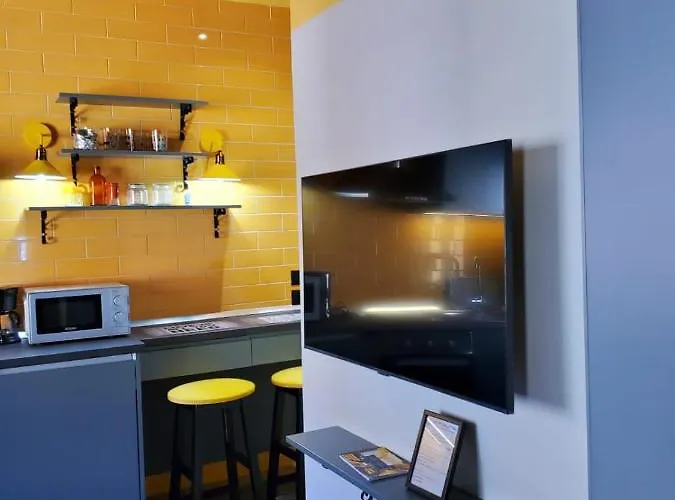 アパート Helga's Sunset ティラナ