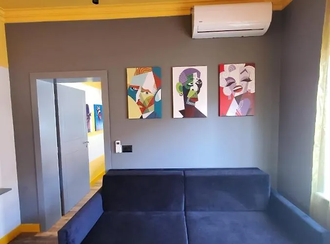 アパート Helga's Sunset ティラナ